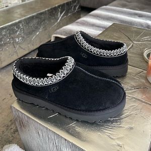 brand new ugg tasman slippers